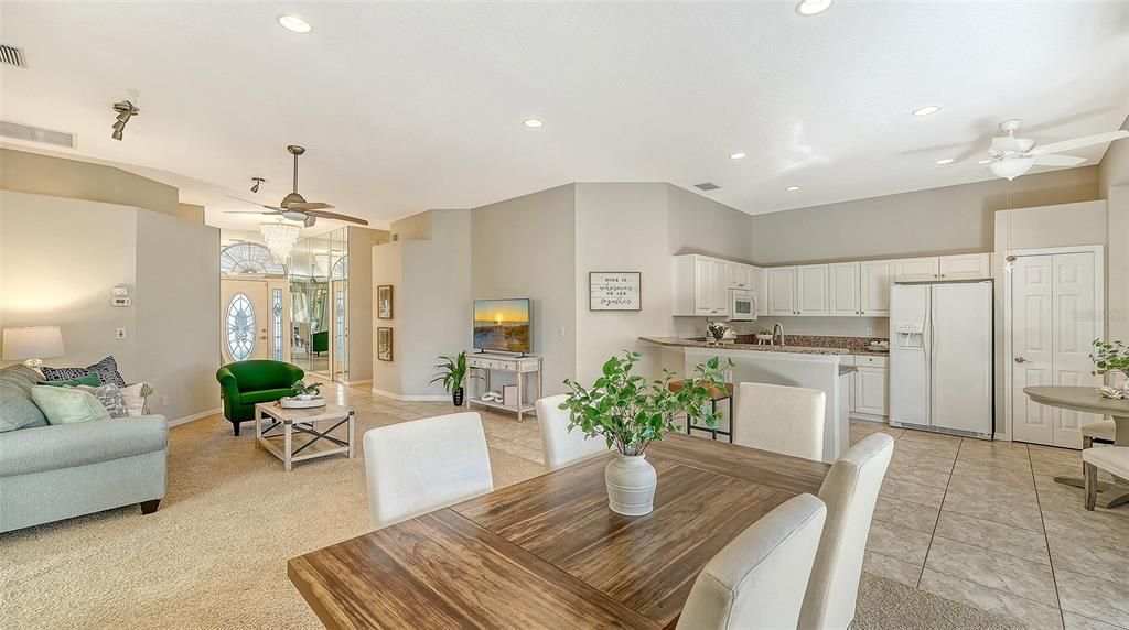 待售: $429,000 (3 贝兹, 2 浴室, 1599 平方英尺)