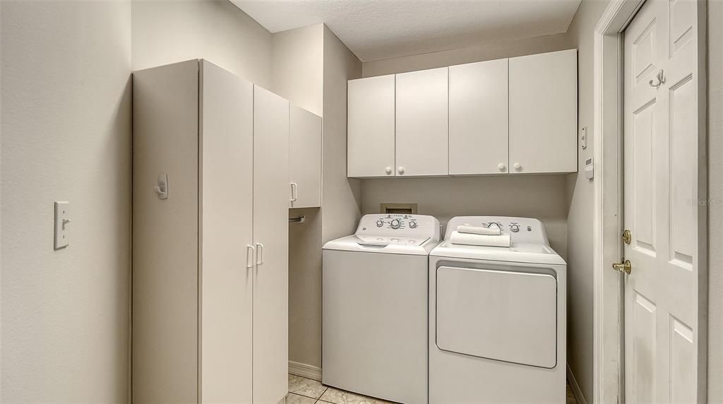 待售: $429,000 (3 贝兹, 2 浴室, 1599 平方英尺)