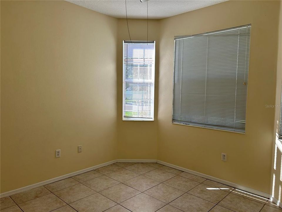 出租: $2,250 (4 贝兹, 3 浴室, 1873 平方英尺)