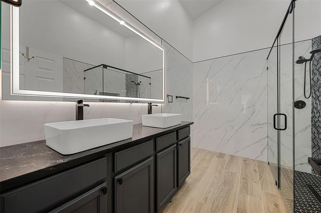 В аренду: $2,500 (4 спален, 2 ванн, 1948 Квадратных фут)