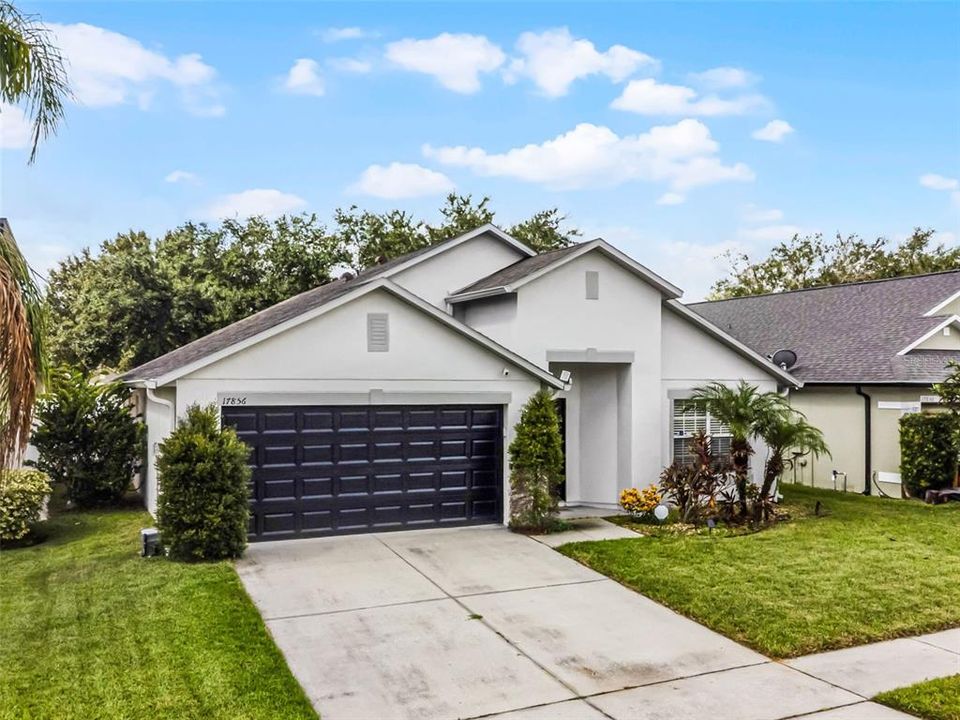 В аренду: $2,500 (4 спален, 2 ванн, 1948 Квадратных фут)