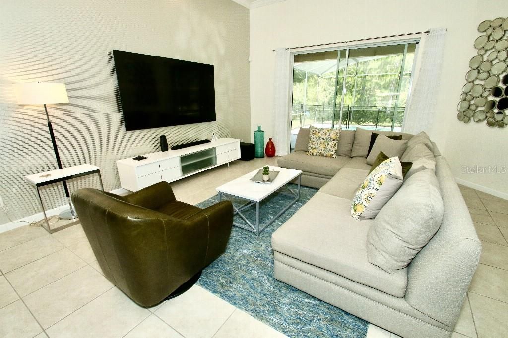 En Venta: $532,500 (5 camas, 4 baños, 2815 Pies cuadrados)