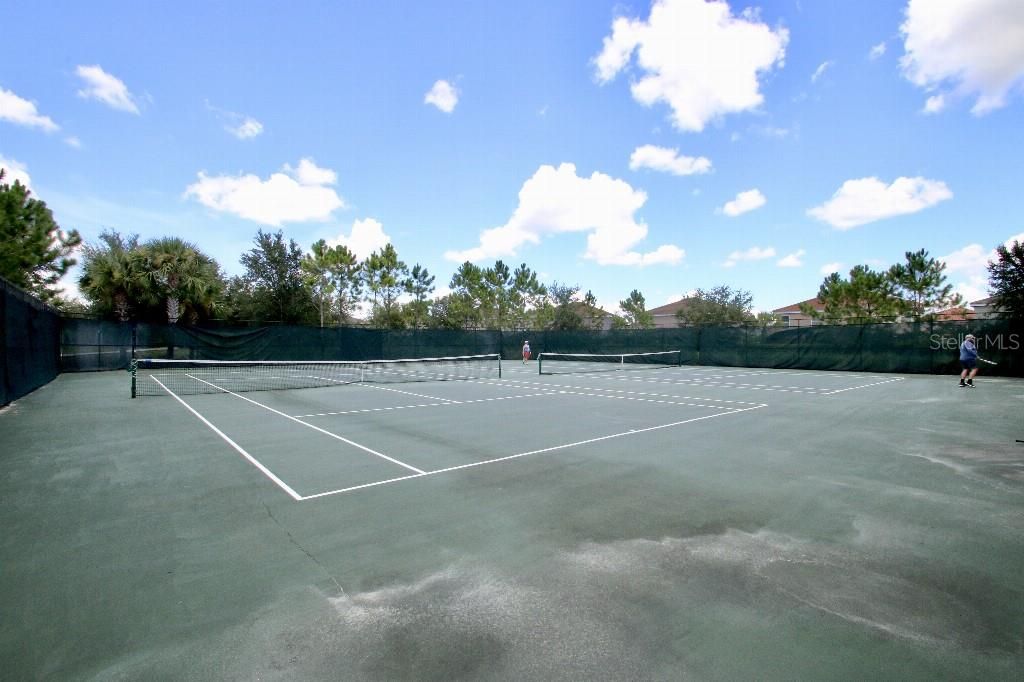 En Venta: $532,500 (5 camas, 4 baños, 2815 Pies cuadrados)