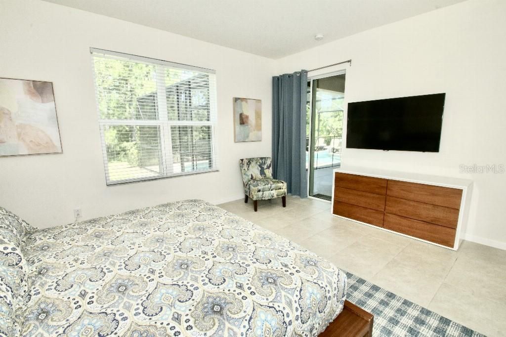 En Venta: $532,500 (5 camas, 4 baños, 2815 Pies cuadrados)