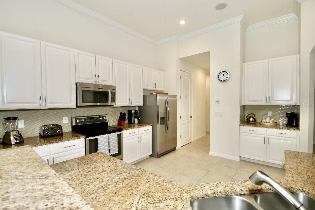 En Venta: $532,500 (5 camas, 4 baños, 2815 Pies cuadrados)