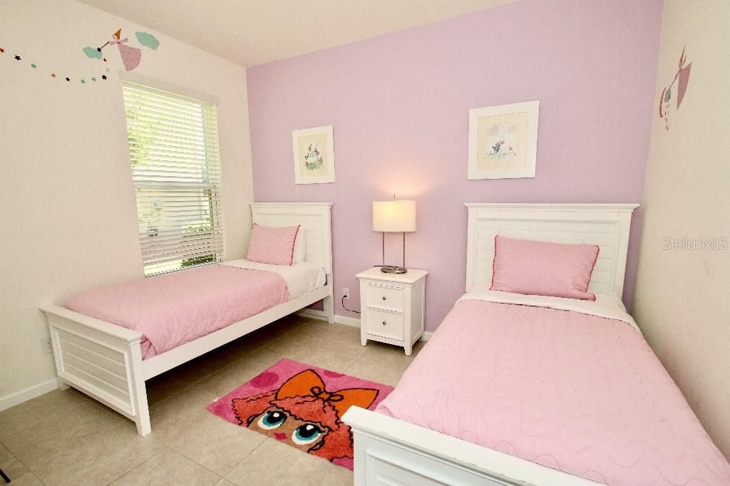 En Venta: $532,500 (5 camas, 4 baños, 2815 Pies cuadrados)