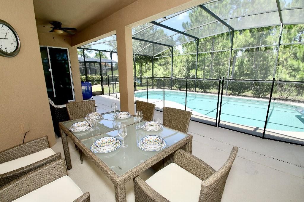 En Venta: $532,500 (5 camas, 4 baños, 2815 Pies cuadrados)