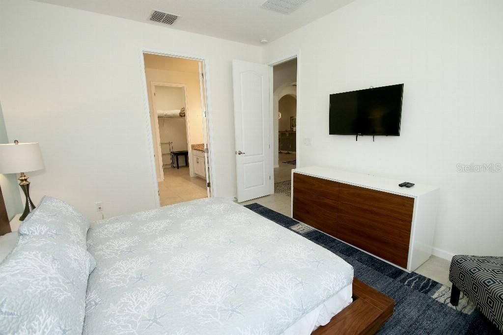 En Venta: $532,500 (5 camas, 4 baños, 2815 Pies cuadrados)