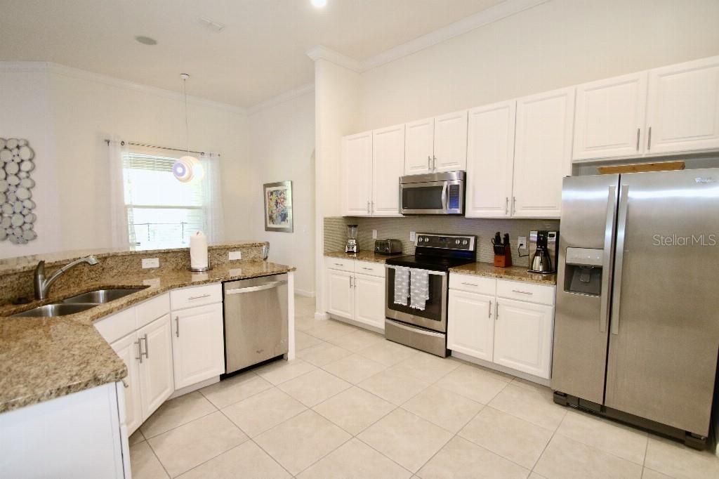 En Venta: $532,500 (5 camas, 4 baños, 2815 Pies cuadrados)