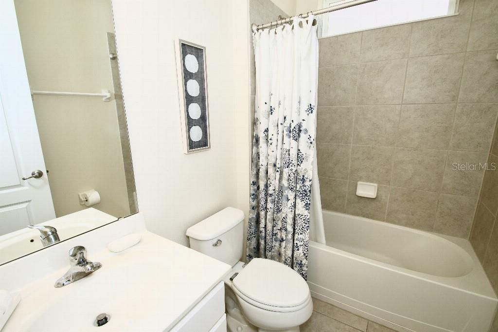 En Venta: $532,500 (5 camas, 4 baños, 2815 Pies cuadrados)