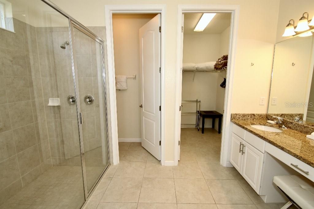 En Venta: $532,500 (5 camas, 4 baños, 2815 Pies cuadrados)