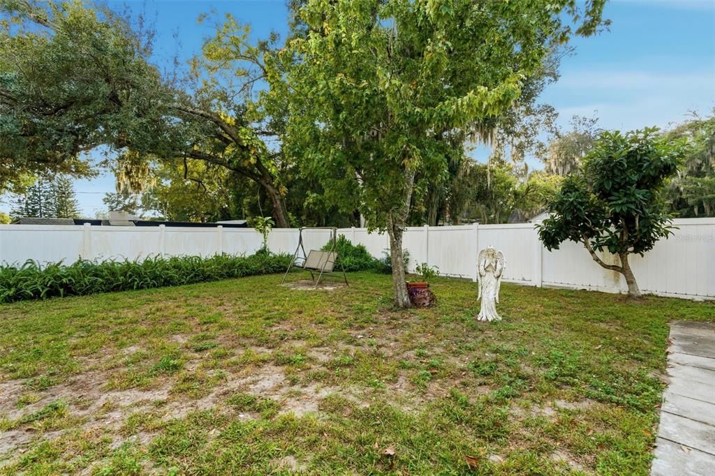 Под контрактом: $460,000 (5 спален, 3 ванн, 2135 Квадратных фут)