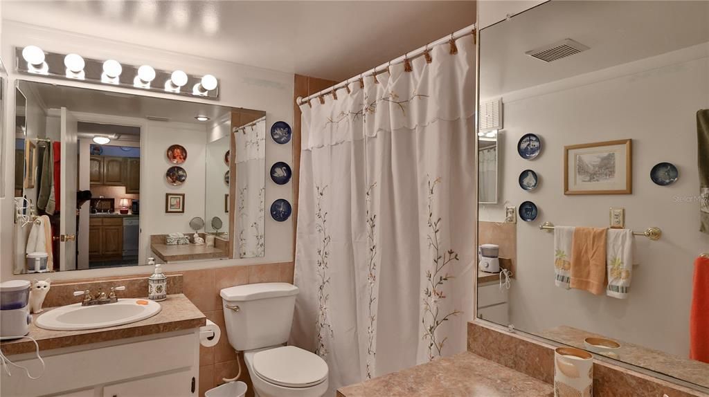 En Venta: $139,900 (1 camas, 1 baños, 715 Pies cuadrados)