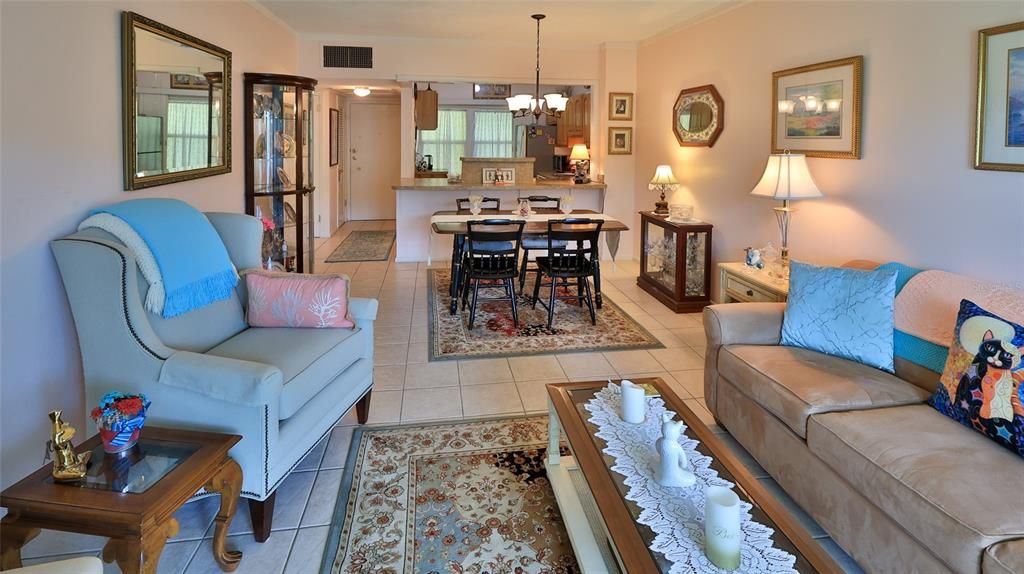 En Venta: $139,900 (1 camas, 1 baños, 715 Pies cuadrados)