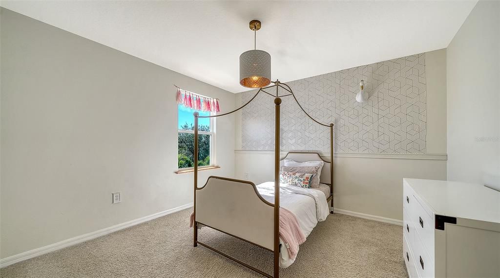 For Sale: $459,000 (5 beds, 3 baths, 2439 Square Feet)