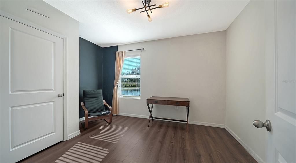 For Sale: $459,000 (5 beds, 3 baths, 2439 Square Feet)