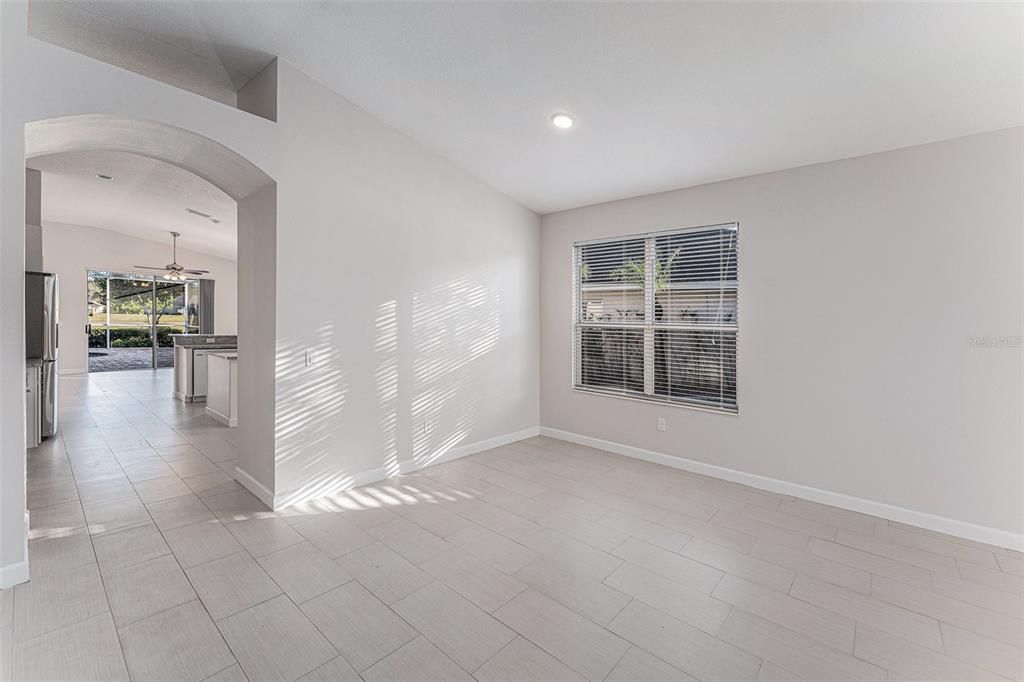 For Sale: $525,000 (3 beds, 2 baths, 1978 Square Feet)