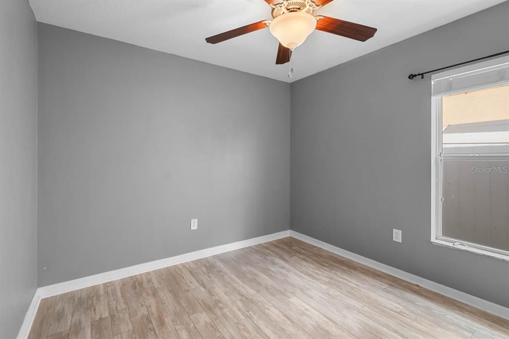 Active With Contract: $2,050 (3 beds, 2 baths, 1360 Square Feet)