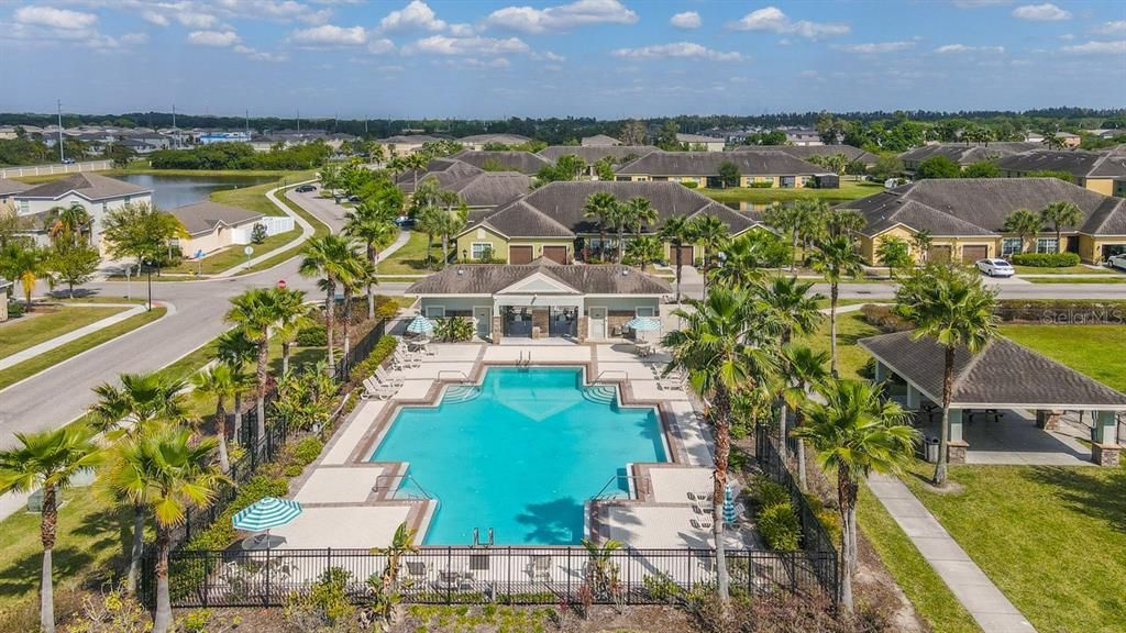 Active With Contract: $2,050 (3 beds, 2 baths, 1360 Square Feet)