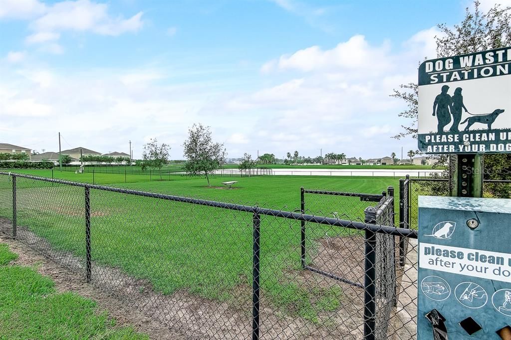 Active With Contract: $2,050 (3 beds, 2 baths, 1360 Square Feet)