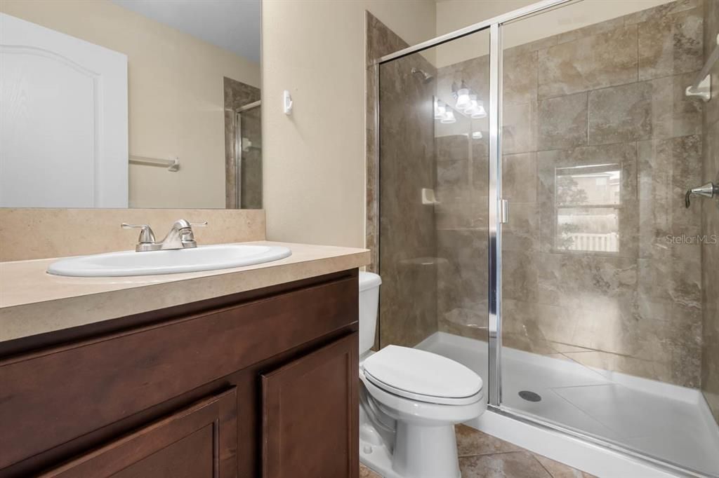 Active With Contract: $2,050 (3 beds, 2 baths, 1360 Square Feet)