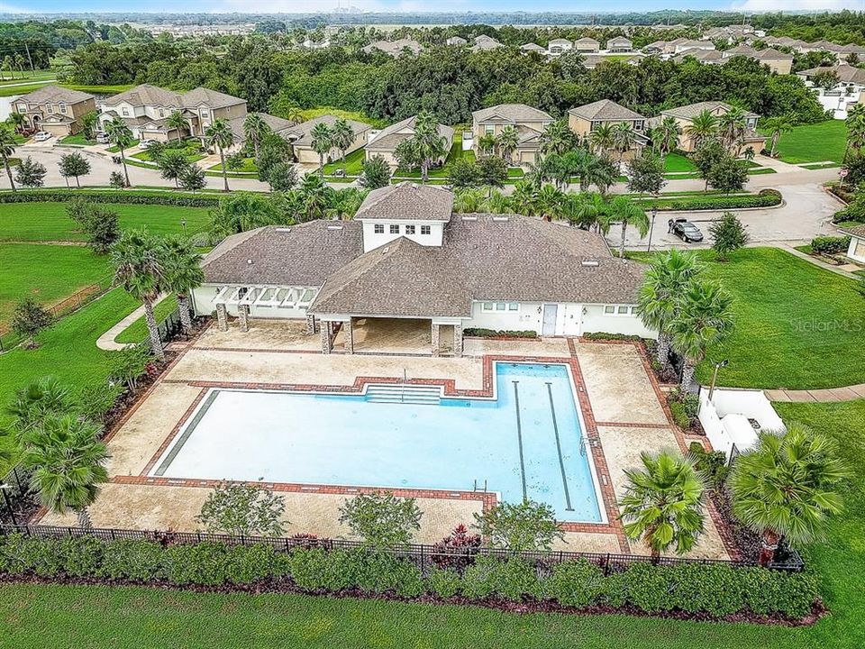 Active With Contract: $2,050 (3 beds, 2 baths, 1360 Square Feet)