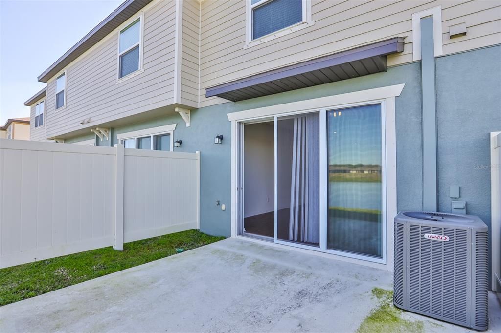 Activo con contrato: $2,000 (2 camas, 2 baños, 1480 Pies cuadrados)