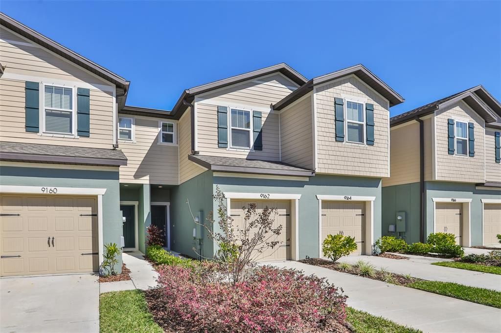 Activo con contrato: $2,000 (2 camas, 2 baños, 1480 Pies cuadrados)