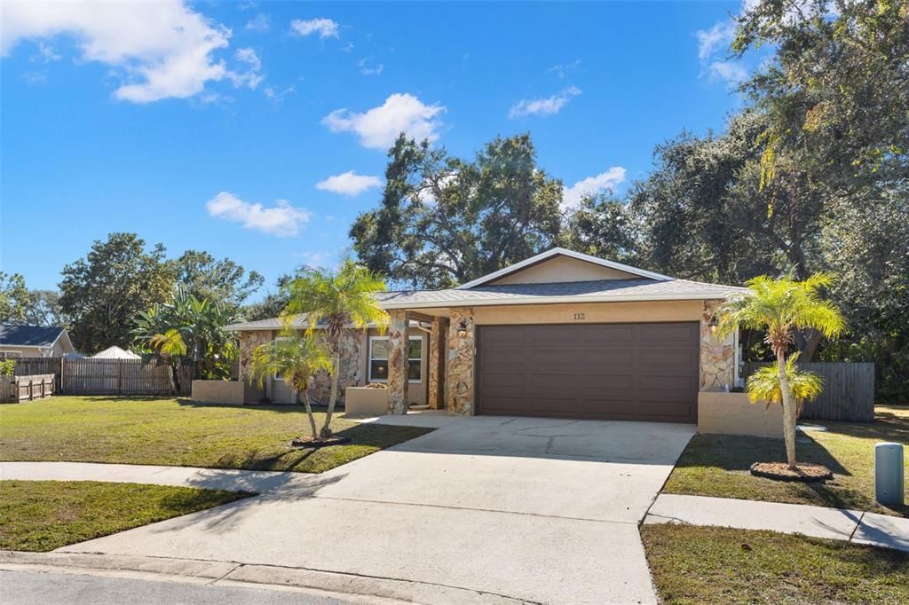 For Sale: $539,000 (3 beds, 2 baths, 1607 Square Feet)