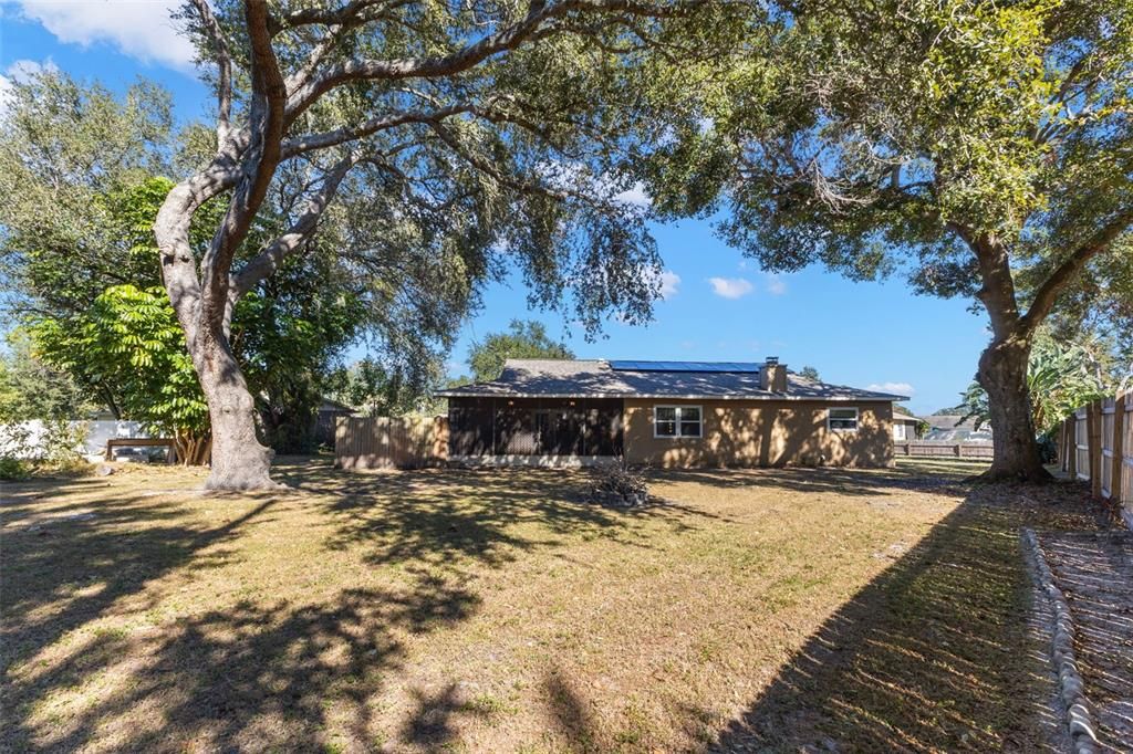 For Sale: $539,000 (3 beds, 2 baths, 1607 Square Feet)