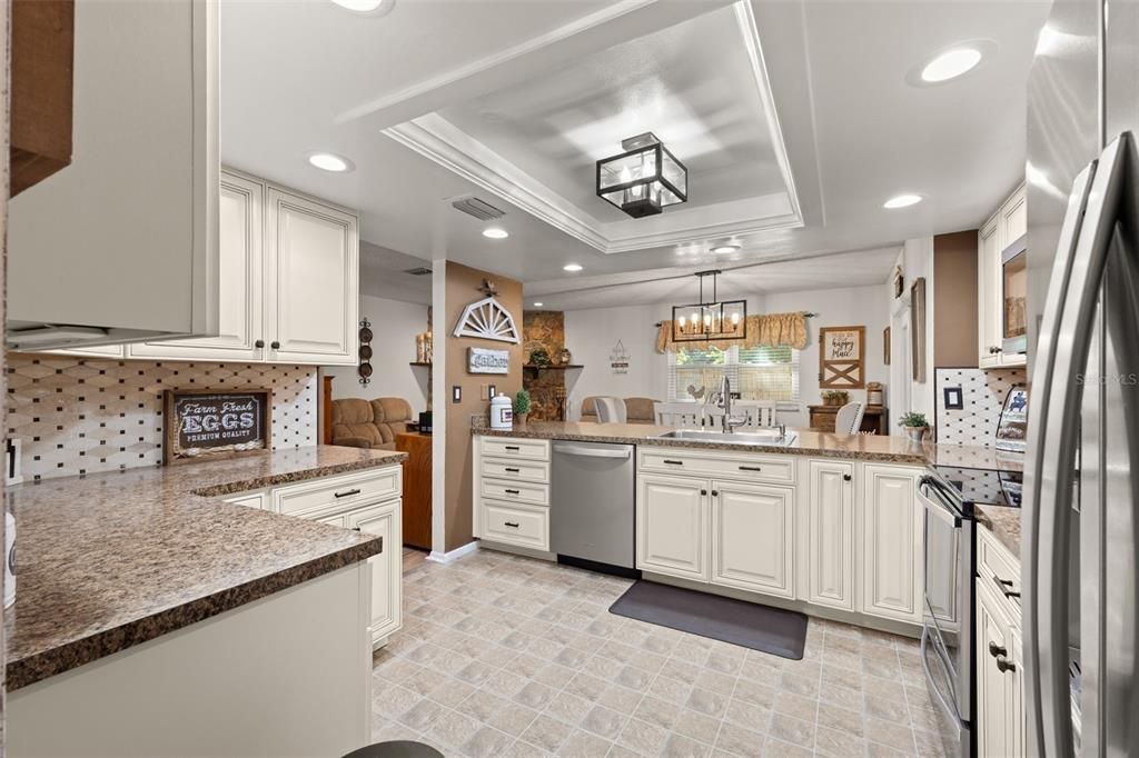 For Sale: $539,000 (3 beds, 2 baths, 1607 Square Feet)