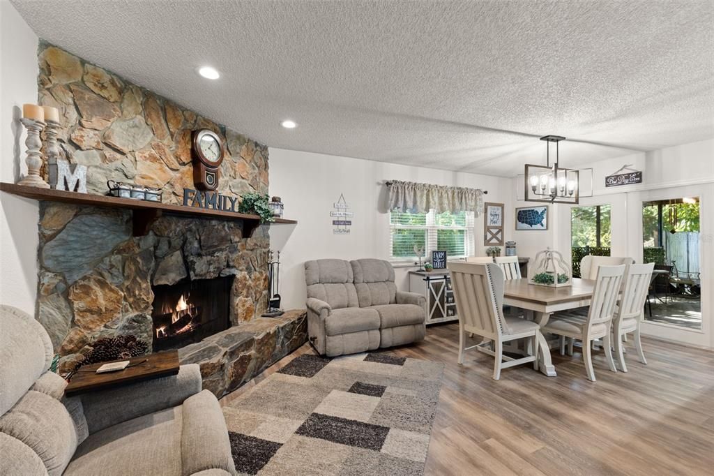 For Sale: $539,000 (3 beds, 2 baths, 1607 Square Feet)