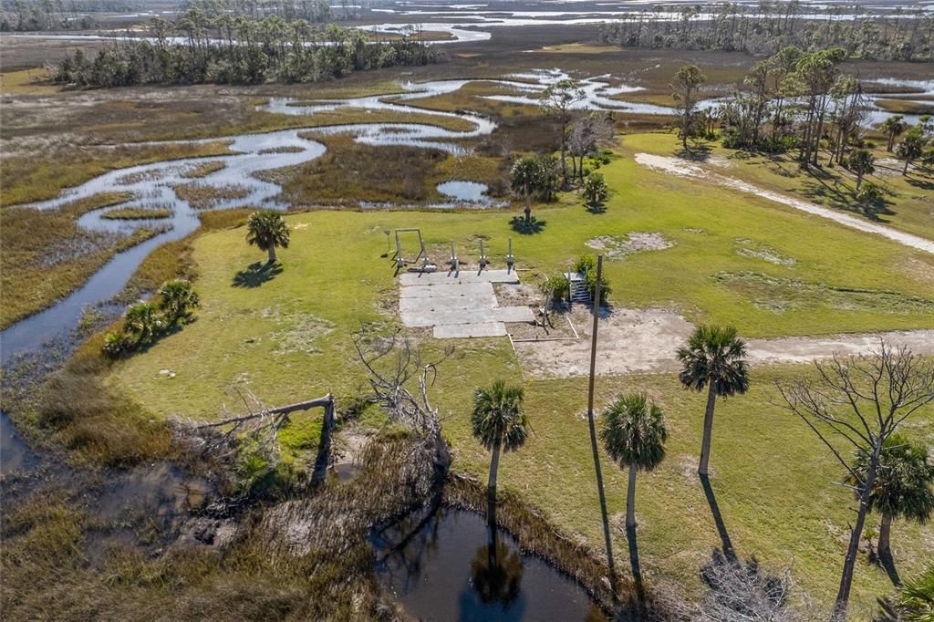 En Venta: $1,900,000 (25.48 acres)