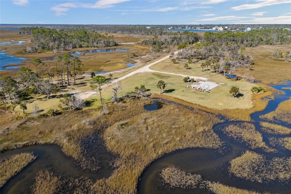 En Venta: $1,900,000 (25.48 acres)