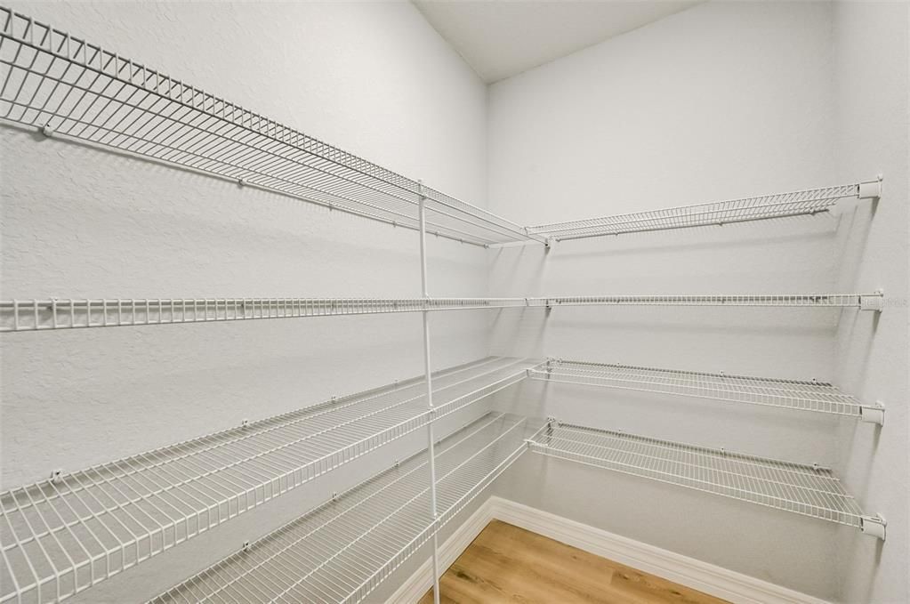 待售: $499,999 (4 贝兹, 3 浴室, 2456 平方英尺)