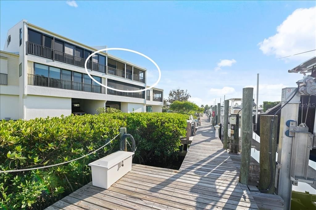 For Sale: $675,000 (2 beds, 2 baths, 1546 Square Feet)