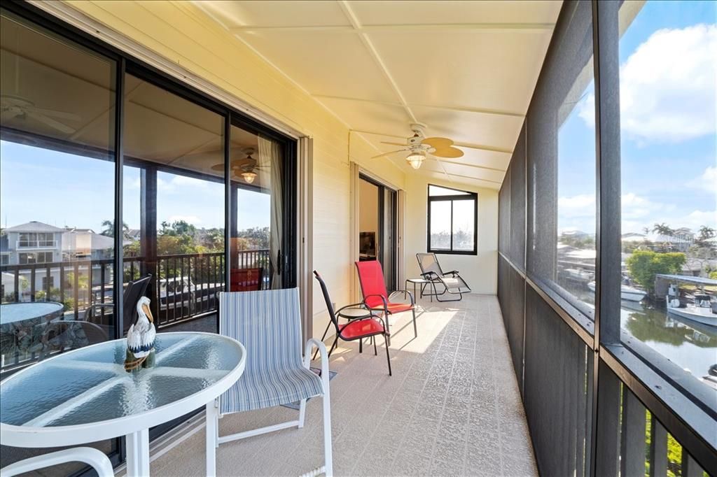 For Sale: $675,000 (2 beds, 2 baths, 1546 Square Feet)