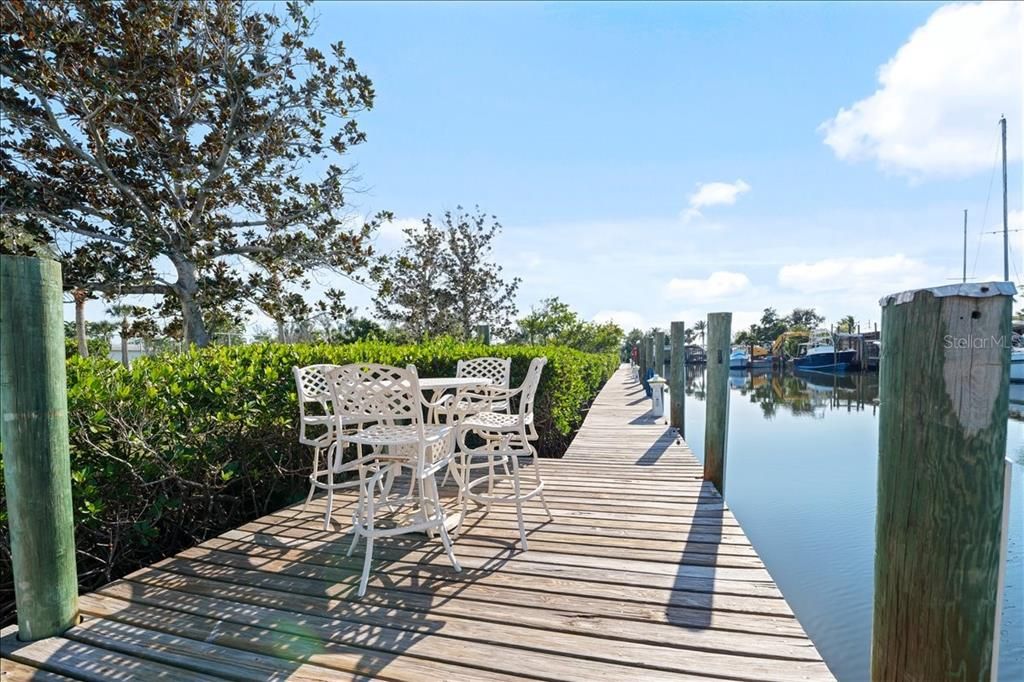 For Sale: $675,000 (2 beds, 2 baths, 1546 Square Feet)