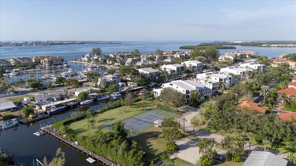 For Sale: $675,000 (2 beds, 2 baths, 1546 Square Feet)