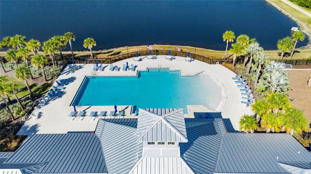 Под контрактом: $330,000 (4 спален, 2 ванн, 2035 Квадратных фут)