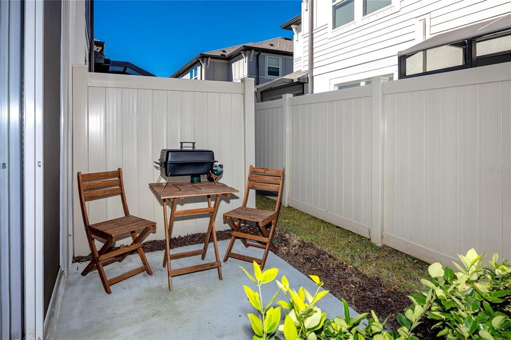 En Venta: $392,000 (2 camas, 2 baños, 1571 Pies cuadrados)