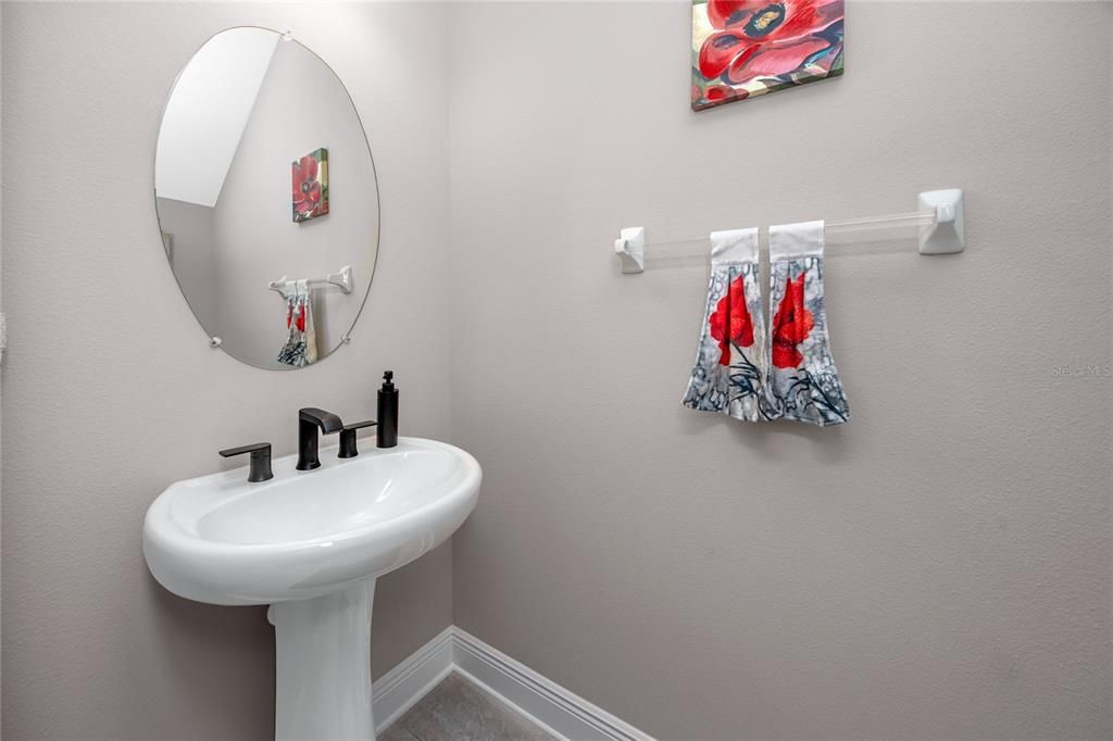 En Venta: $392,000 (2 camas, 2 baños, 1571 Pies cuadrados)