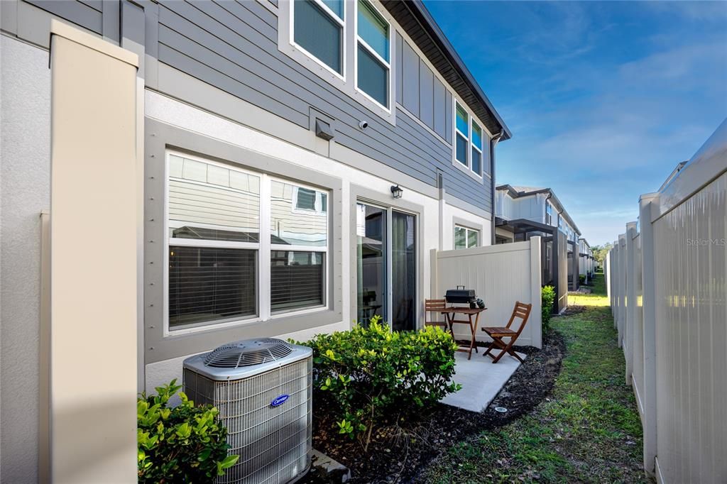 En Venta: $392,000 (2 camas, 2 baños, 1571 Pies cuadrados)