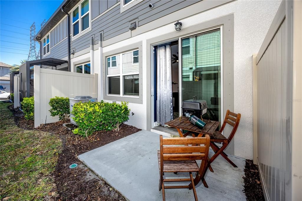 En Venta: $392,000 (2 camas, 2 baños, 1571 Pies cuadrados)