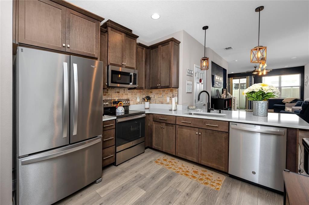 En Venta: $392,000 (2 camas, 2 baños, 1571 Pies cuadrados)