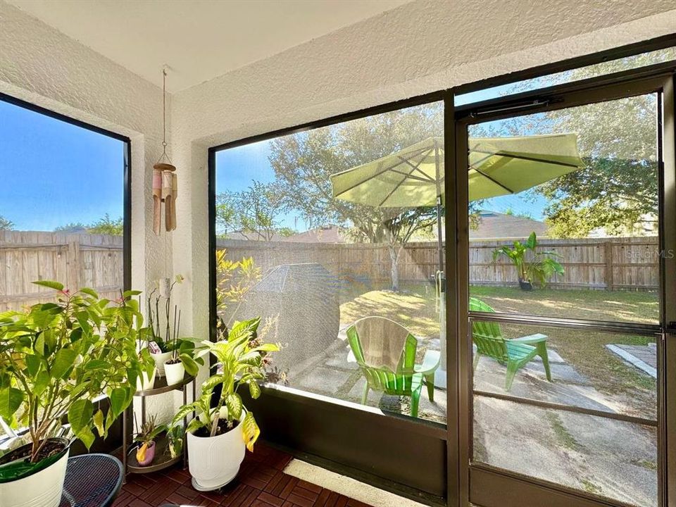 For Rent: $2,000 (3 beds, 2 baths, 1263 Square Feet)