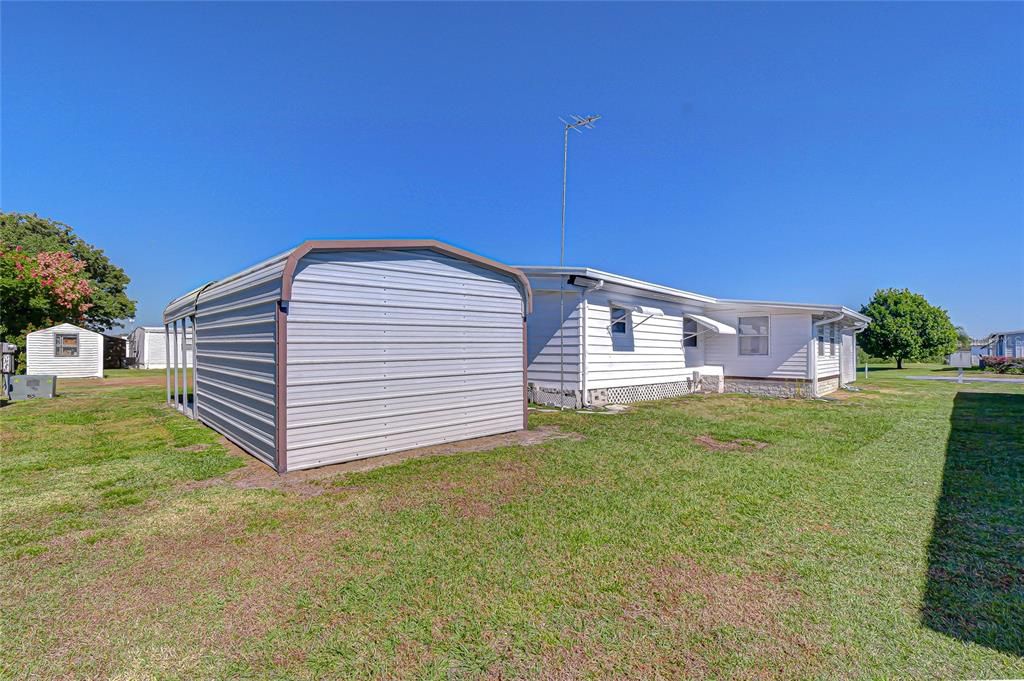 合同活跃: $132,500 (2 贝兹, 2 浴室, 1056 平方英尺)