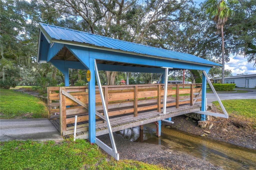 合同活跃: $132,500 (2 贝兹, 2 浴室, 1056 平方英尺)