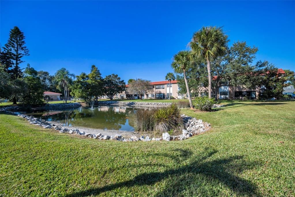 For Sale: $209,000 (2 beds, 2 baths, 1068 Square Feet)