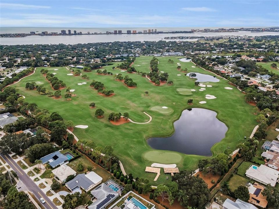 For Sale: $209,000 (2 beds, 2 baths, 1068 Square Feet)